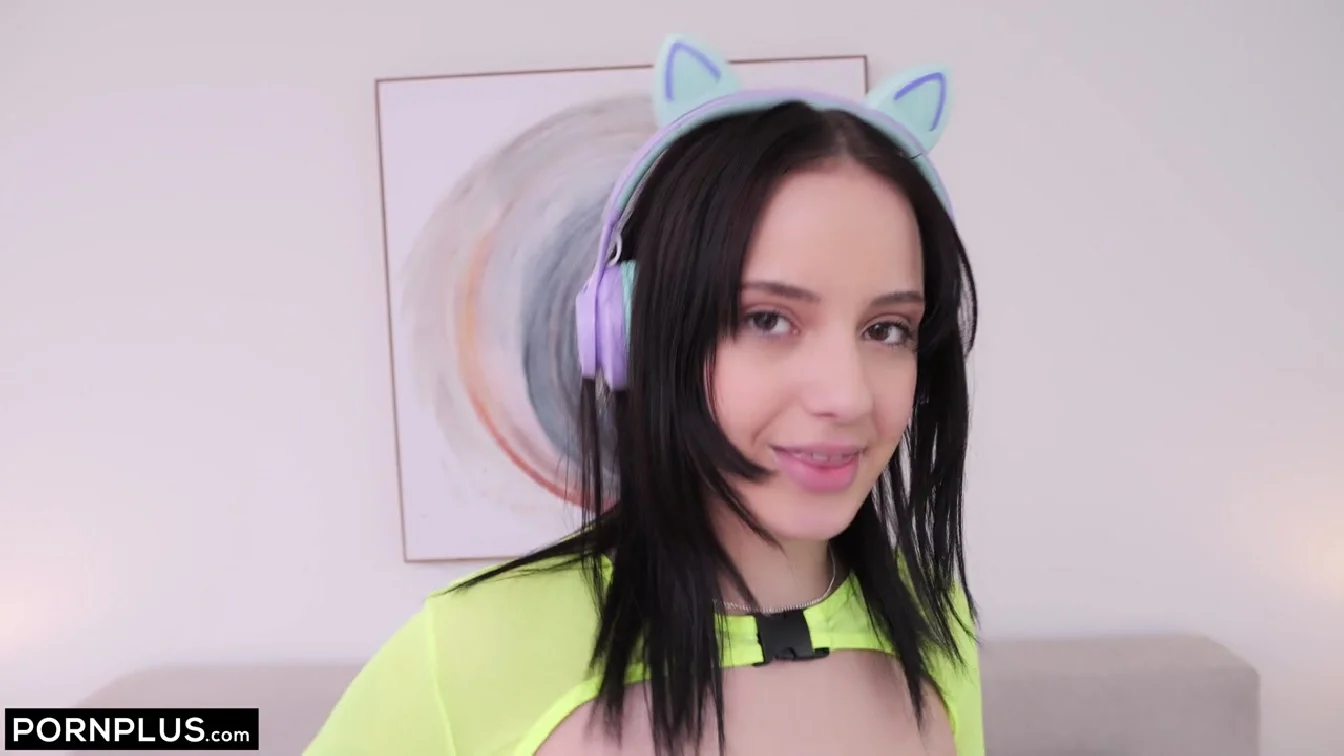 Preview of PornPlus Sage King Horny Gamer Girl XXX